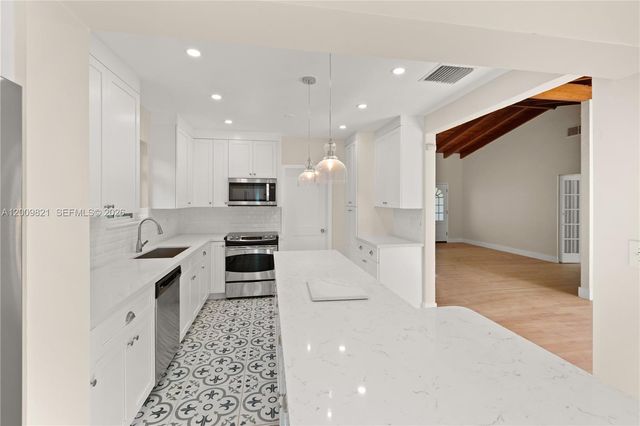 5614 San Vicente St, Coral Gables, FL 33146