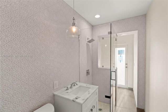 5614 San Vicente St, Coral Gables, FL 33146