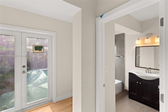 5614 San Vicente St, Coral Gables, FL 33146