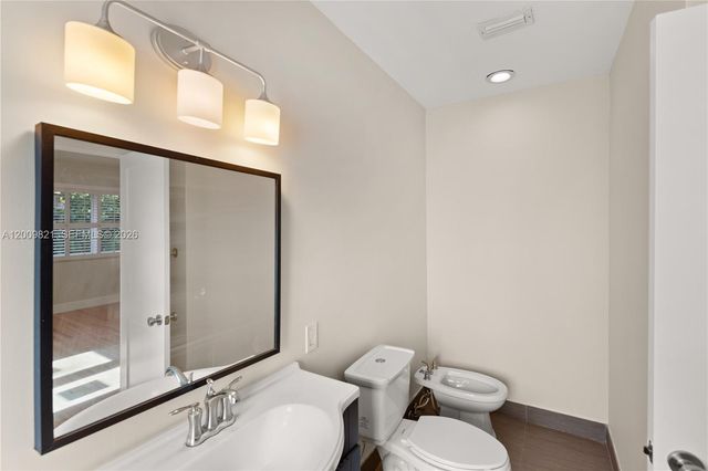 5614 San Vicente St, Coral Gables, FL 33146