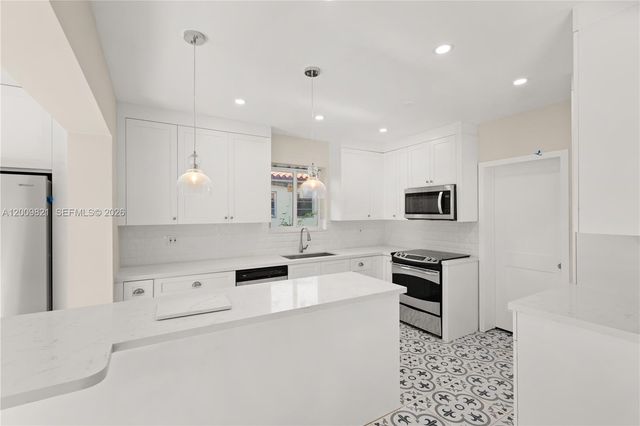 5614 San Vicente St, Coral Gables, FL 33146