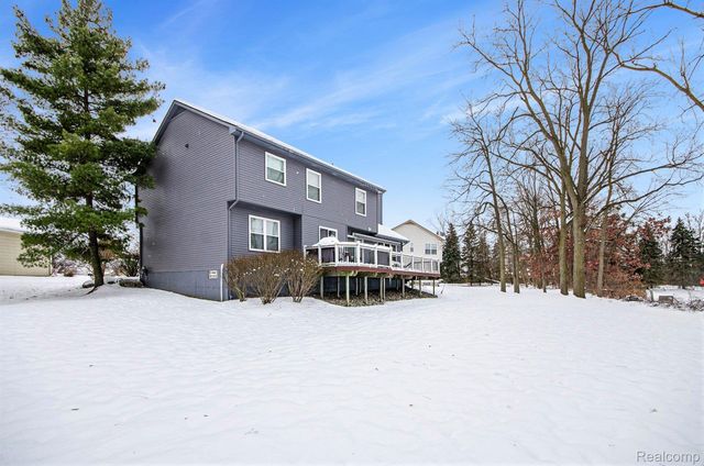 1871 Plumridge Court, Commerce Charter Township, MI 48390