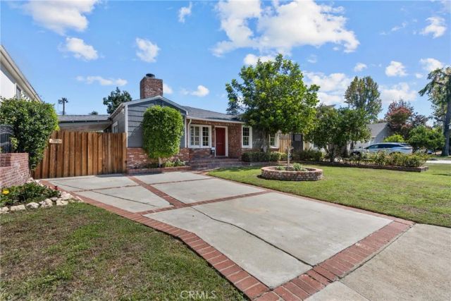 4814 Lemona Avenue, Sherman Oaks, CA 91403
