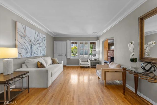 4814 Lemona Avenue, Sherman Oaks, CA 91403
