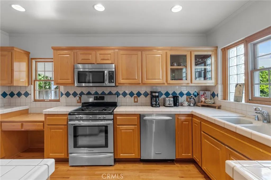 4814 Lemona Avenue, Sherman Oaks, CA 91403