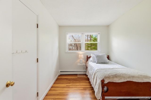 46 Plum St, Hamilton, MA 01982