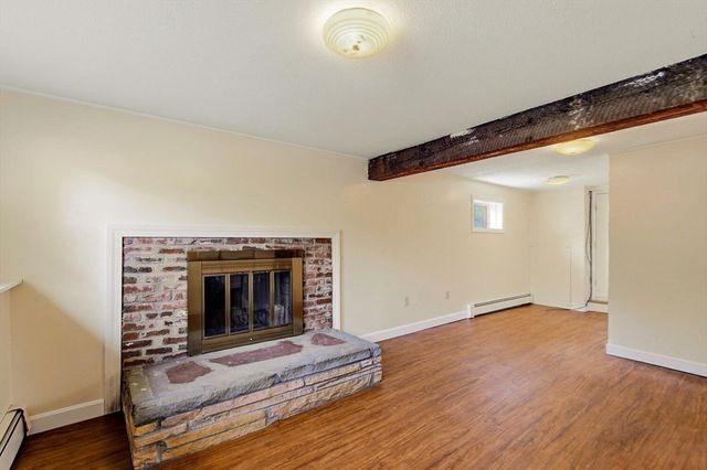 46 Plum St, Hamilton, MA 01982