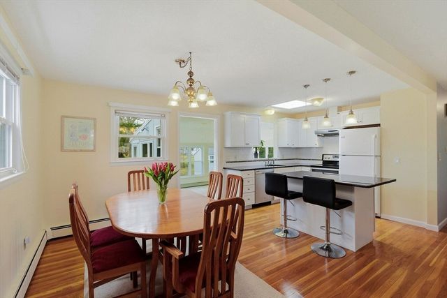 46 Plum St, Hamilton, MA 01982