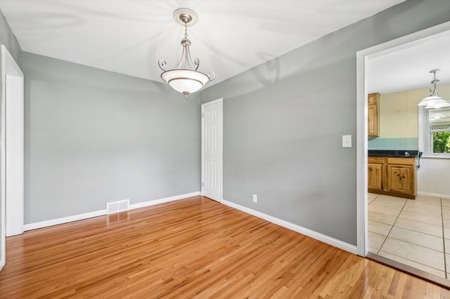 9222 W 22nd Lane, Saint Louis Park, MN 55426
