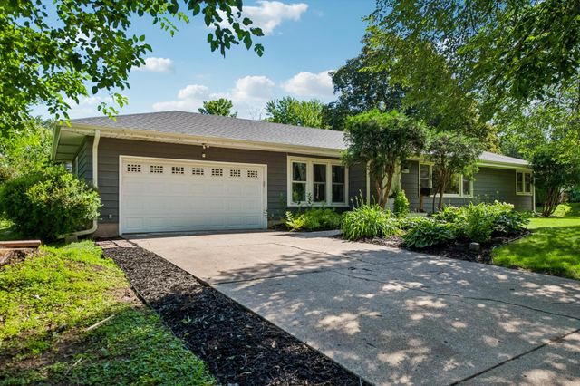 9222 W 22nd Lane, Saint Louis Park, MN 55426