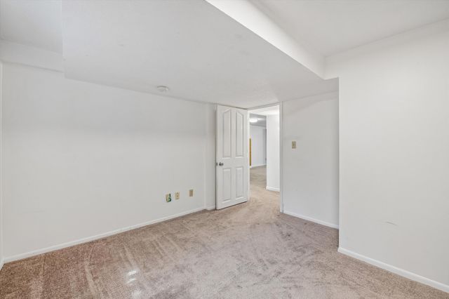 9222 W 22nd Lane, Saint Louis Park, MN 55426