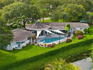 13300 SW 69th Ave, Pinecrest, FL 33156