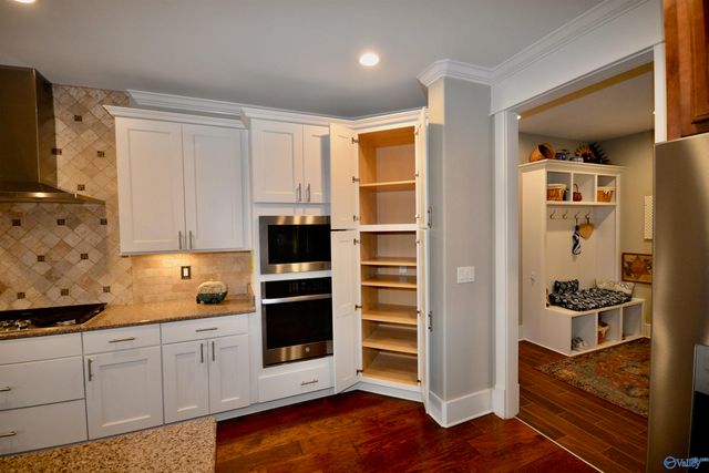 25 Ridge Bluff Circle SE, Huntsville, AL 35803