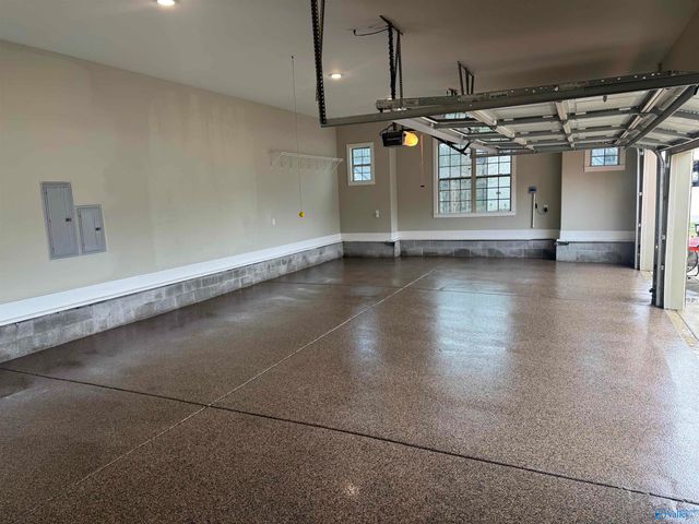 25 Ridge Bluff Circle SE, Huntsville, AL 35803