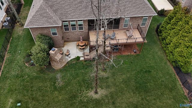 25 Ridge Bluff Circle SE, Huntsville, AL 35803