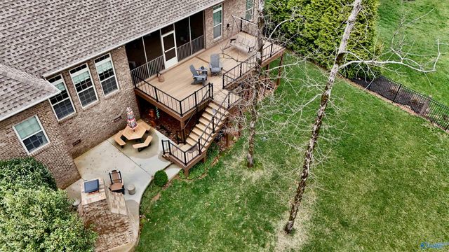 25 Ridge Bluff Circle SE, Huntsville, AL 35803