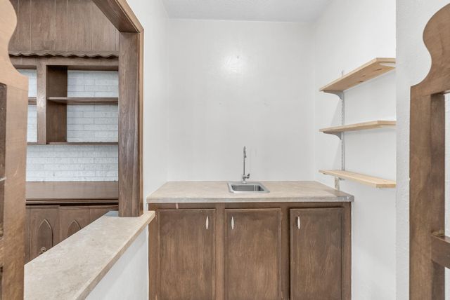 33102 Rollingwood Drive, Pinehurst, TX 77362