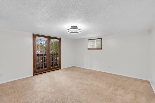 33102 Rollingwood Drive, Pinehurst, TX 77362