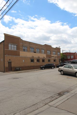 6135 S Archer Avenue, Summit, IL 60501
