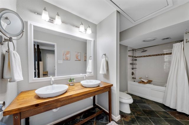 768 Worthshire Street, Houston, TX 77008