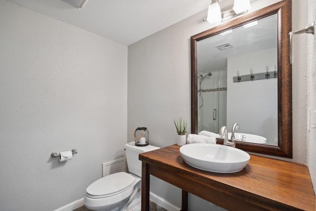 768 Worthshire Street, Houston, TX 77008