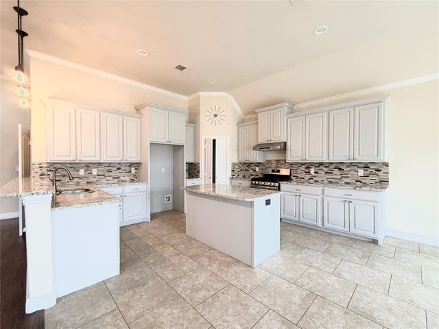 501 Elwood Road, Irving, TX 75061