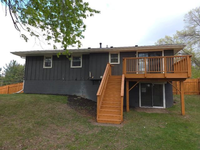 6255 Zealand Avenue N, Brooklyn Park, MN 55428