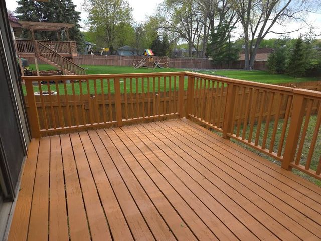 6255 Zealand Avenue N, Brooklyn Park, MN 55428