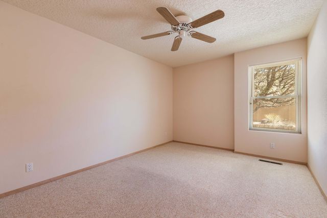 2760 Cliffrose Drive NE, Albuquerque, NM 87122