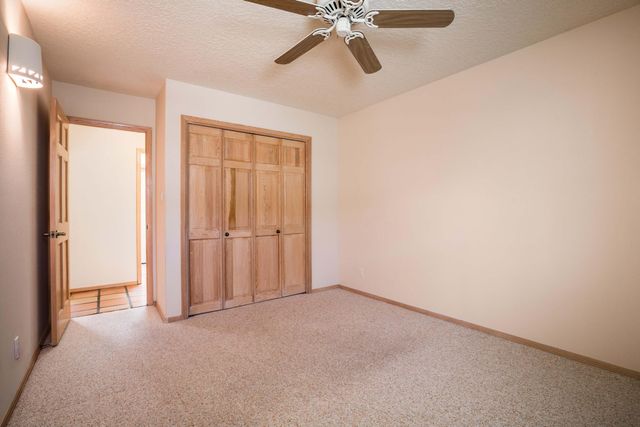 2760 Cliffrose Drive NE, Albuquerque, NM 87122