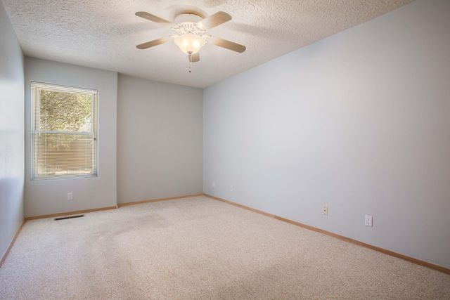 2760 Cliffrose Drive NE, Albuquerque, NM 87122