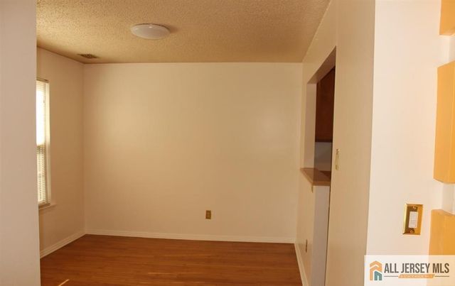 49 Tanglewood Court, South Brunswick, NJ 08852