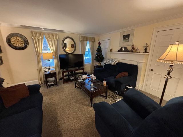 62 Central St, Fitchburg, MA 01420