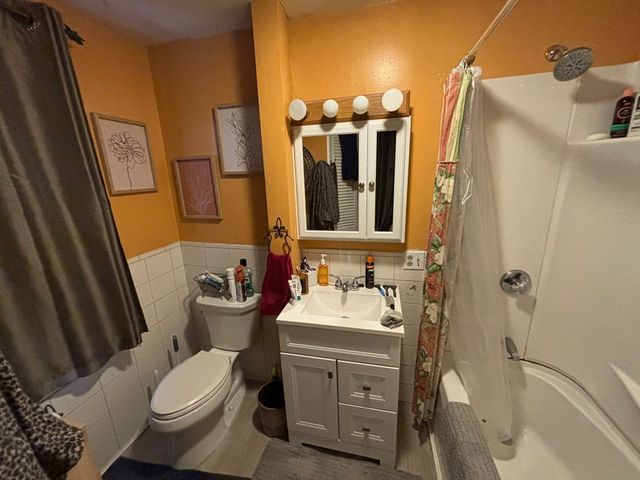 62 Central St, Fitchburg, MA 01420