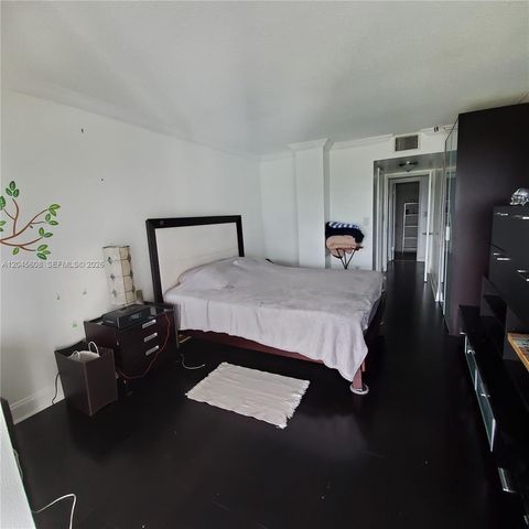 600 NE 36 St PH22, Miami, FL 33137