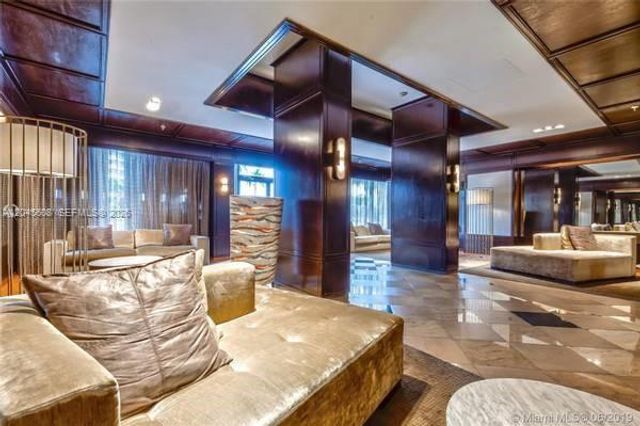 600 NE 36 St PH22, Miami, FL 33137