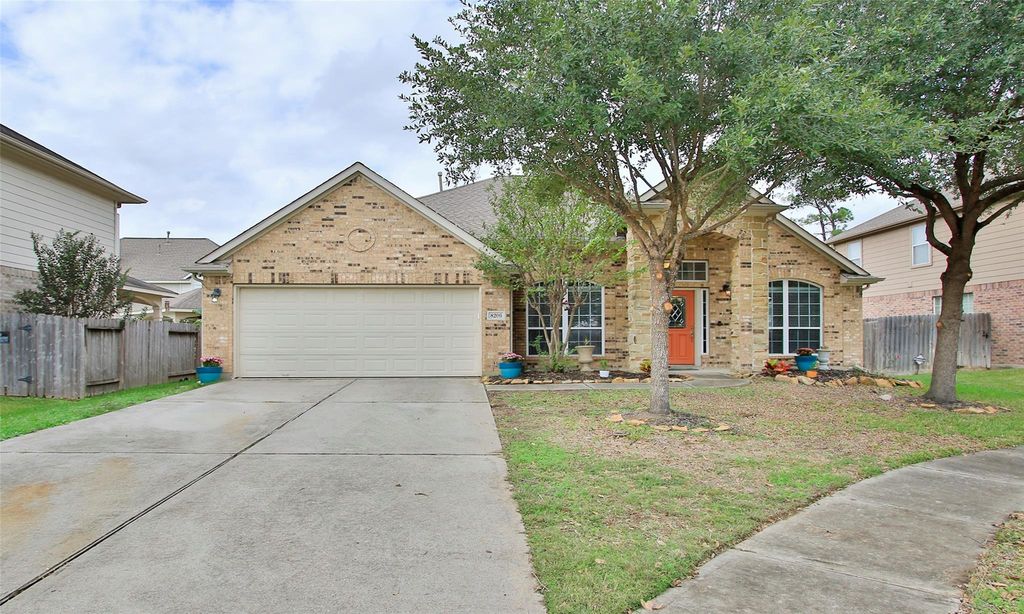 8206 Sierra Dawn Drive, Tomball, TX 77375