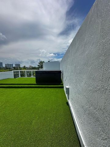 1975 Calais Dr, Miami Beach, FL 33141