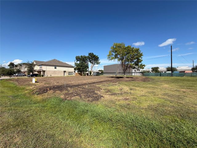 0 N 1st Avenue, La Porte, TX 77571