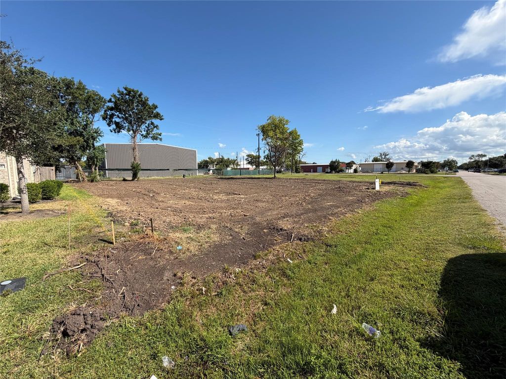 0 N 1st Avenue, La Porte, TX 77571