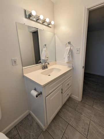 1711 S Hardy Drive, Tempe, AZ 85281