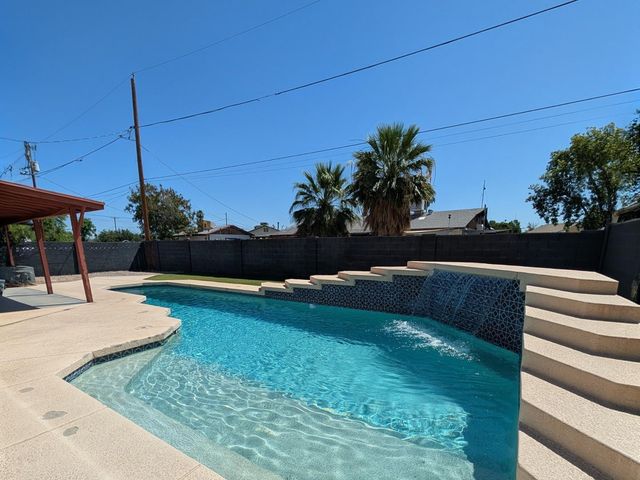 1711 S Hardy Drive, Tempe, AZ 85281
