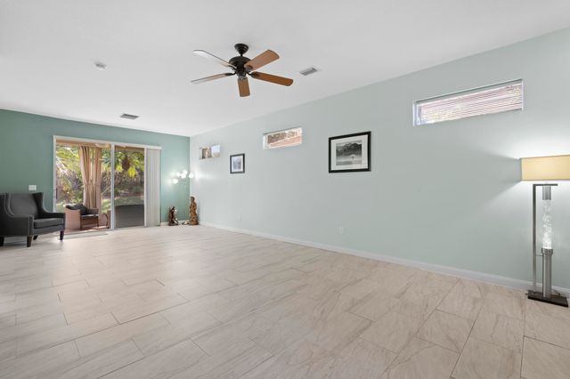 333 SW Coconut Key Way, Port St. Lucie, Port St Lucie, FL 34986