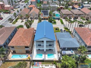 128 E Saturn Lane # B A & B, South Padre Island, TX 78597