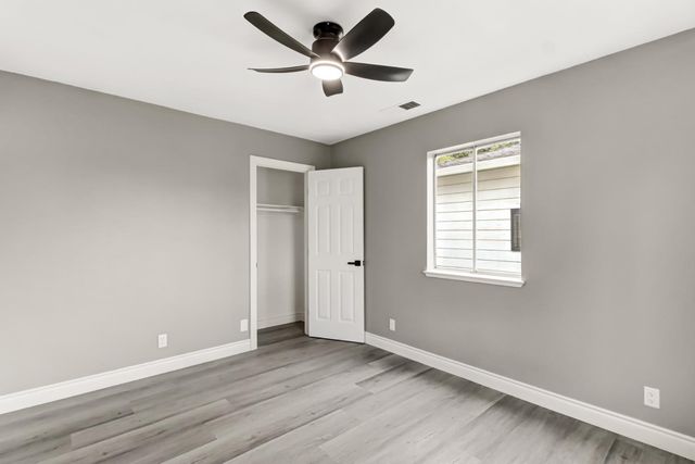 983 Kay St, Olivehurst, CA 95961