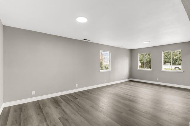 983 Kay St, Olivehurst, CA 95961