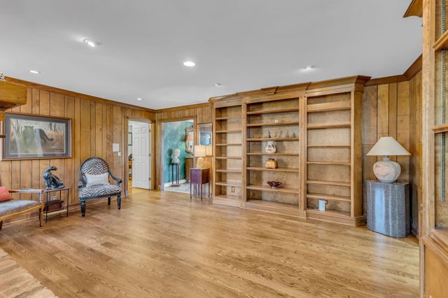 1315 Parker Pl, Brentwood, TN 37027