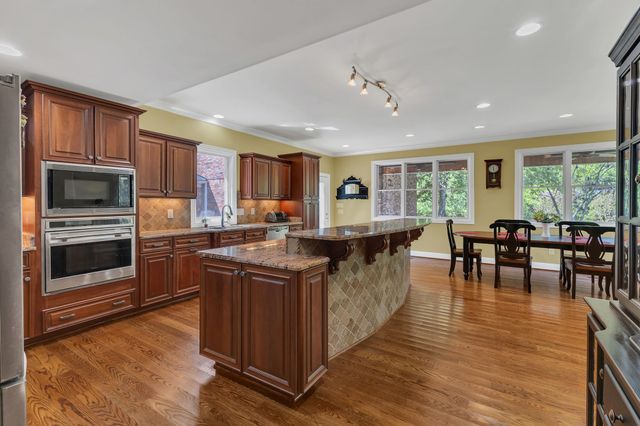 1315 Parker Pl, Brentwood, TN 37027