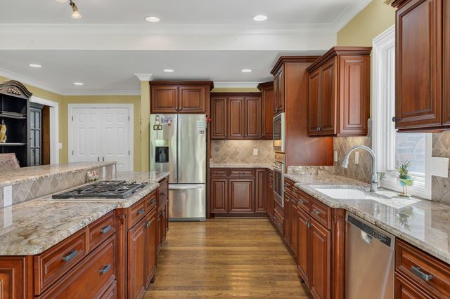 1315 Parker Pl, Brentwood, TN 37027