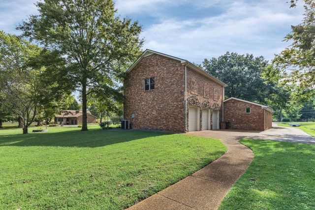 1315 Parker Pl, Brentwood, TN 37027
